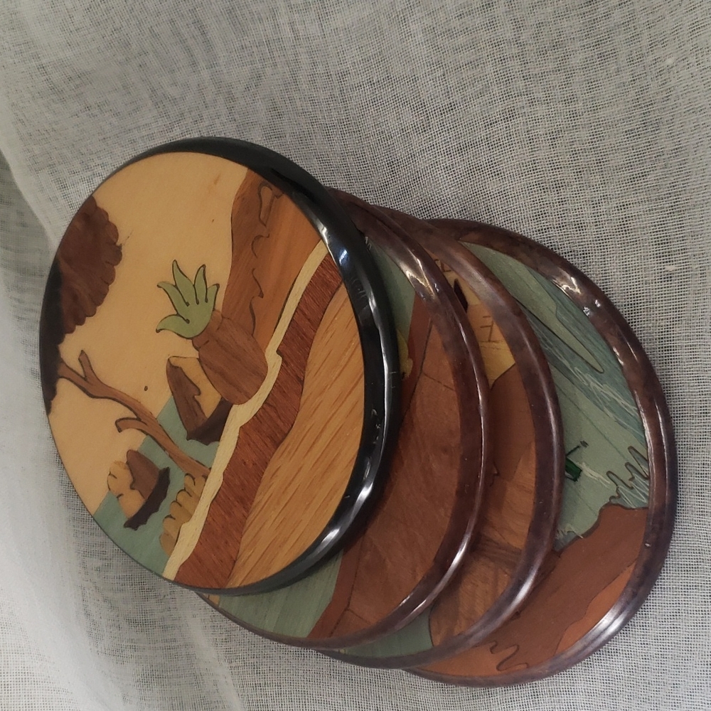 SORRENTO INLAID WOOD COASTERS SCENES set of 4